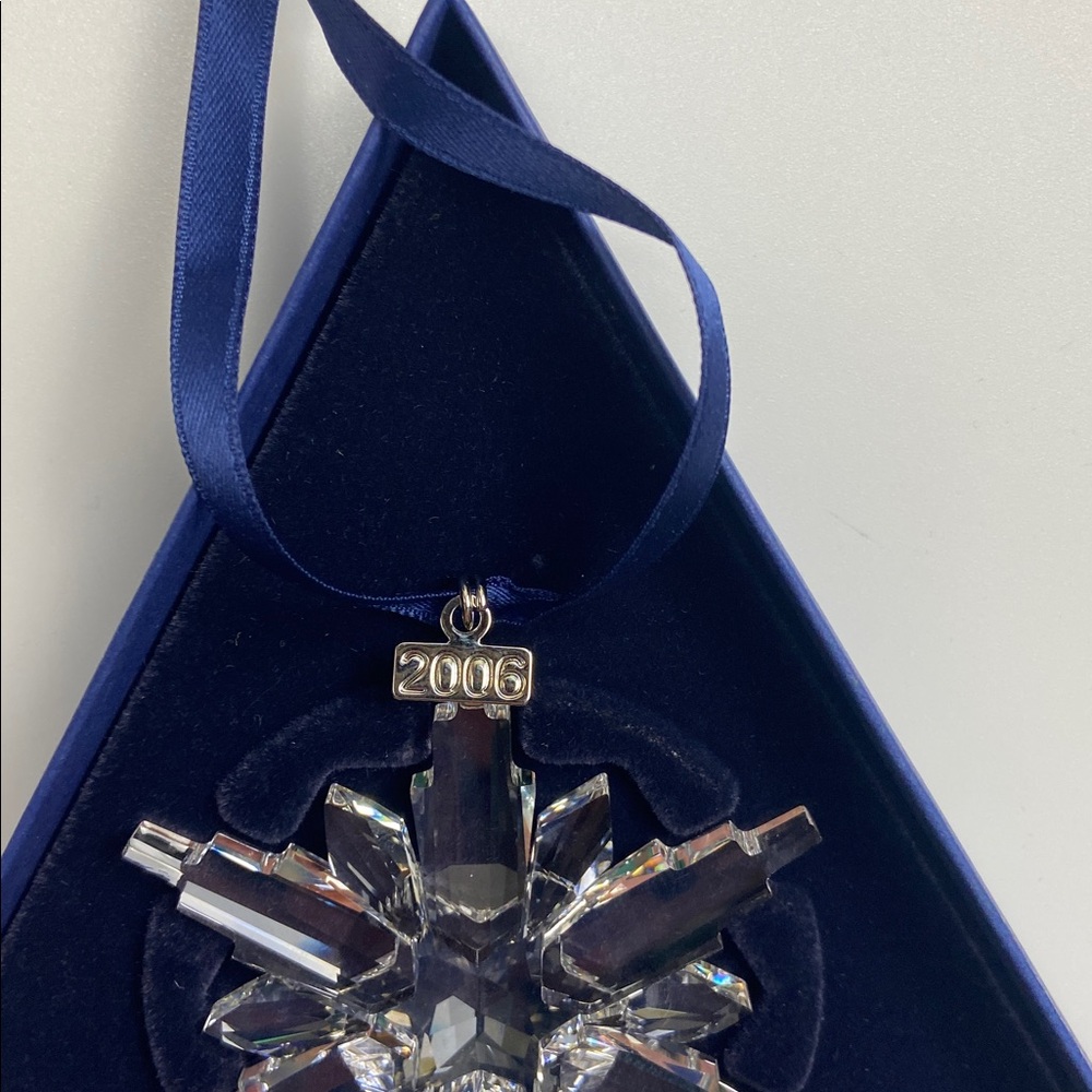 NWB Swarovski 2006 Crystal Snowflake Christmas Ornament New - Picture 5 of 12